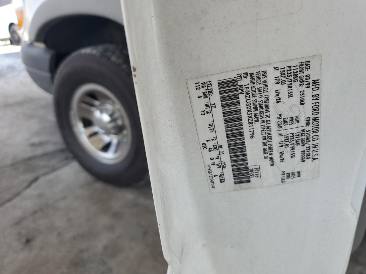 1999 Ford Explorer VIN: 1FMZU32X5XZB11796 Lot: 81100145