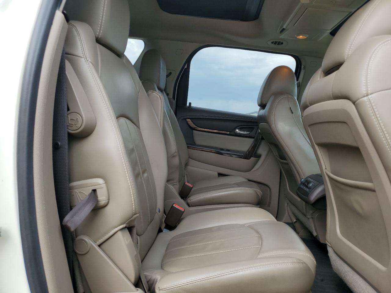 2015 GMC Acadia Denali VIN: 1GKKVTKD2FJ175806 Lot: 81120555