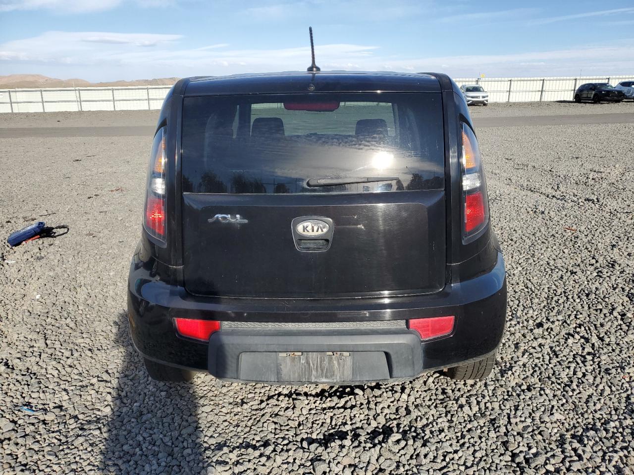 2010 Kia Soul + VIN: KNDJT2A29A7144632 Lot: 71085305