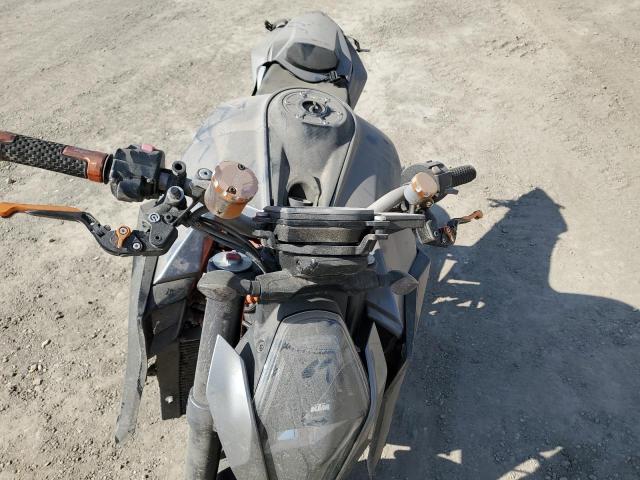 2015 KTM 1290 SUPER DUKE R  