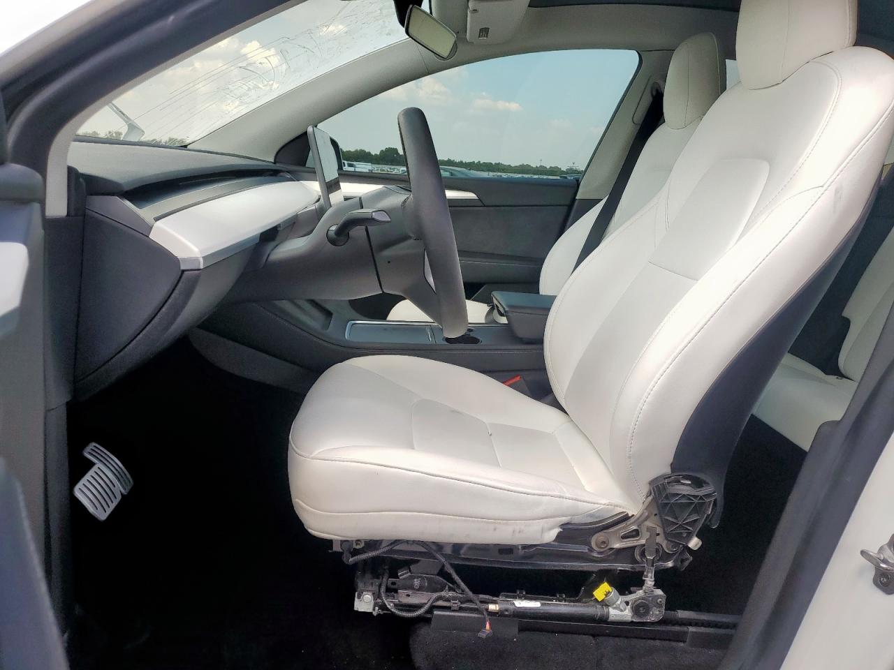 2022 Tesla Model Y VIN: 7SAYGDEF6NF536532 Lot: 80821345