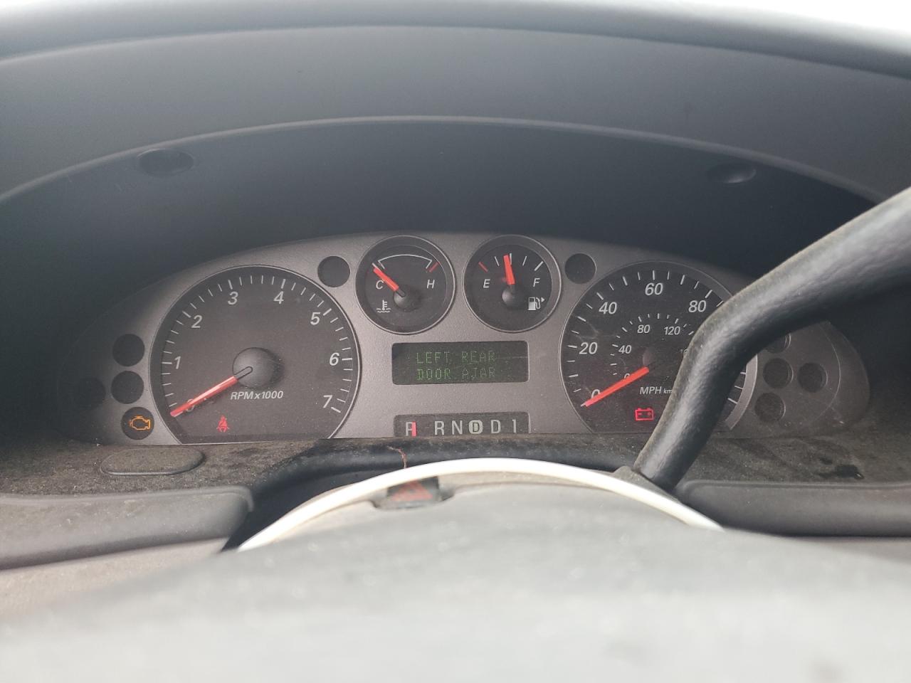 2005 Mercury Sable Gs VIN: 1MEFM50245A624235 Lot: 81620905