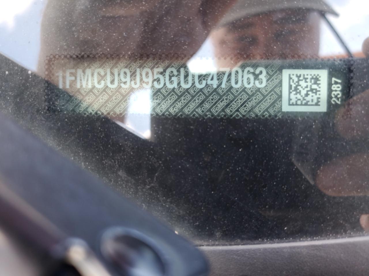 2016 Ford Escape Titanium VIN: 1FMCU9J95GUC47063 Lot: 81552245