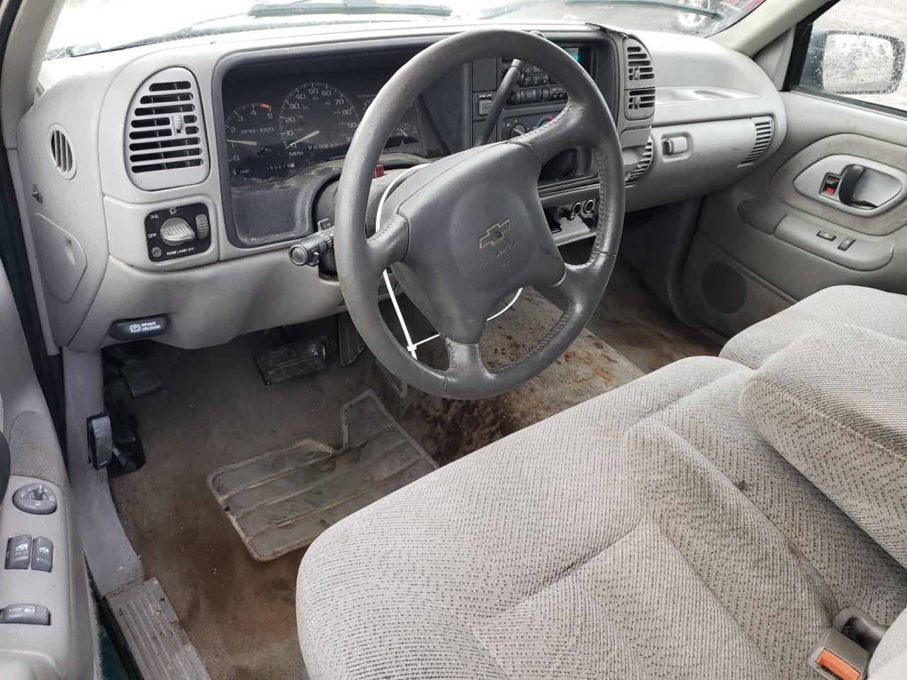 1995 Chevrolet Gmt-400 C2500 VIN: 1GCGC29N8SE168605 Lot: 82057915