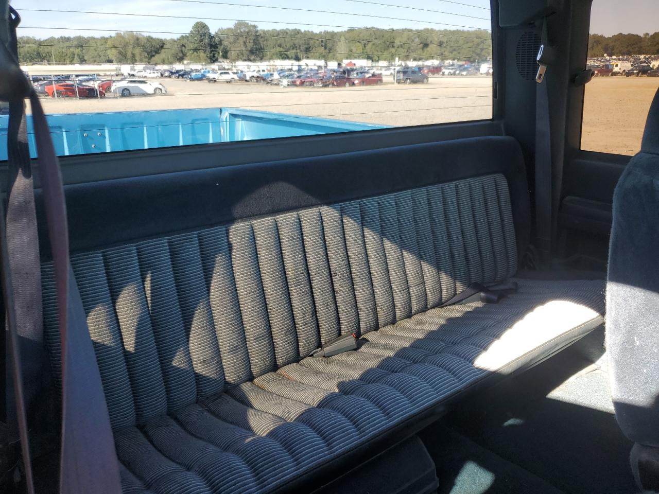 1993 Chevrolet Gmt-400 C1500 VIN: 2GCEC19K6P1119127 Lot: 71879415