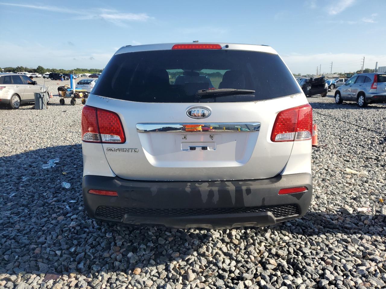 2012 Kia Sorento Base VIN: 5XYKT3A10CG301973 Lot: 70713075