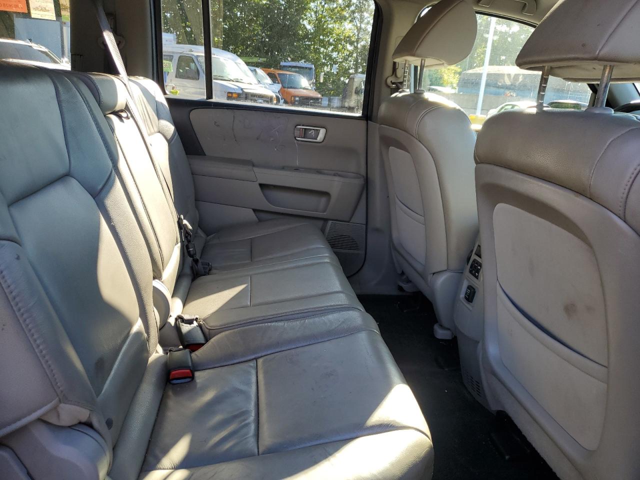 2015 Honda Pilot Exl VIN: 5FNYF4H50FB047726 Lot: 81136375