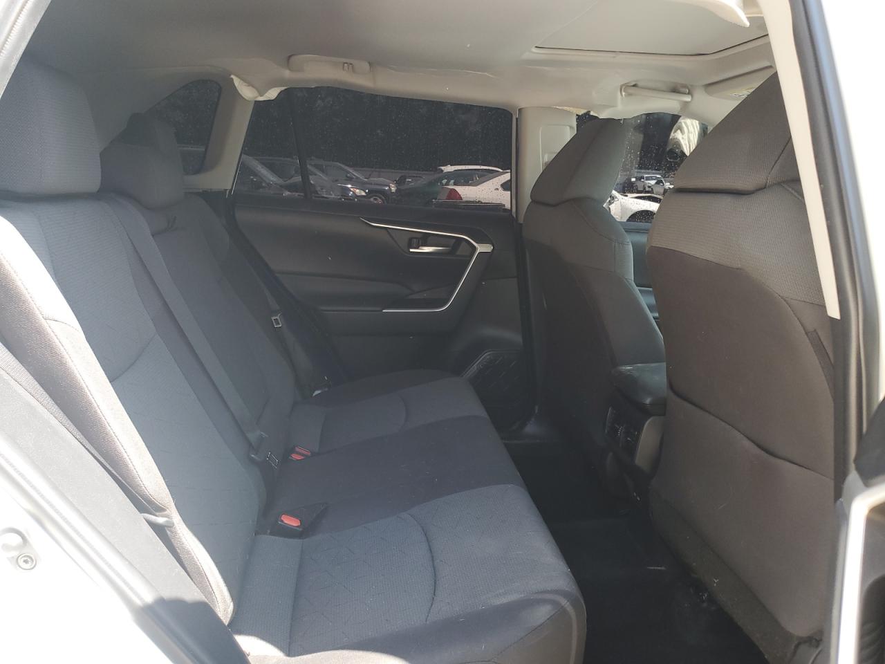 2022 Toyota Rav4 Xle VIN: 2T3W1RFV3NC197233 Lot: 81189925