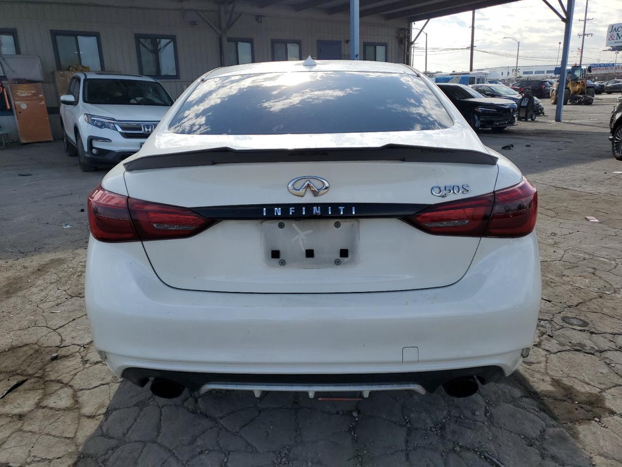 2018 Infiniti Q50 Luxe VIN: JN1EV7AP5JM364343 Lot: 81736255