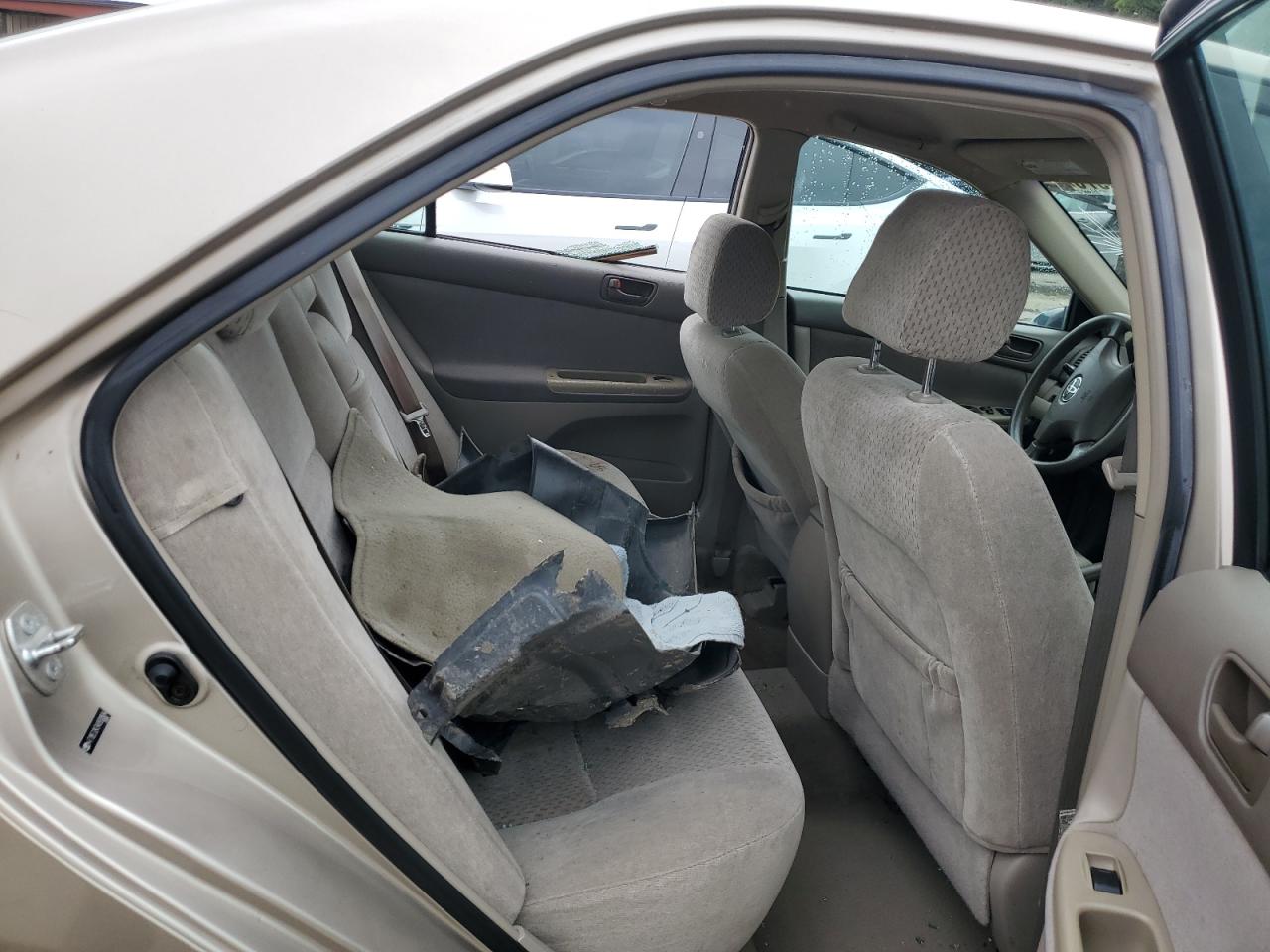 2004 Toyota Camry Le VIN: 4T1BE32K34U930804 Lot: 81278975