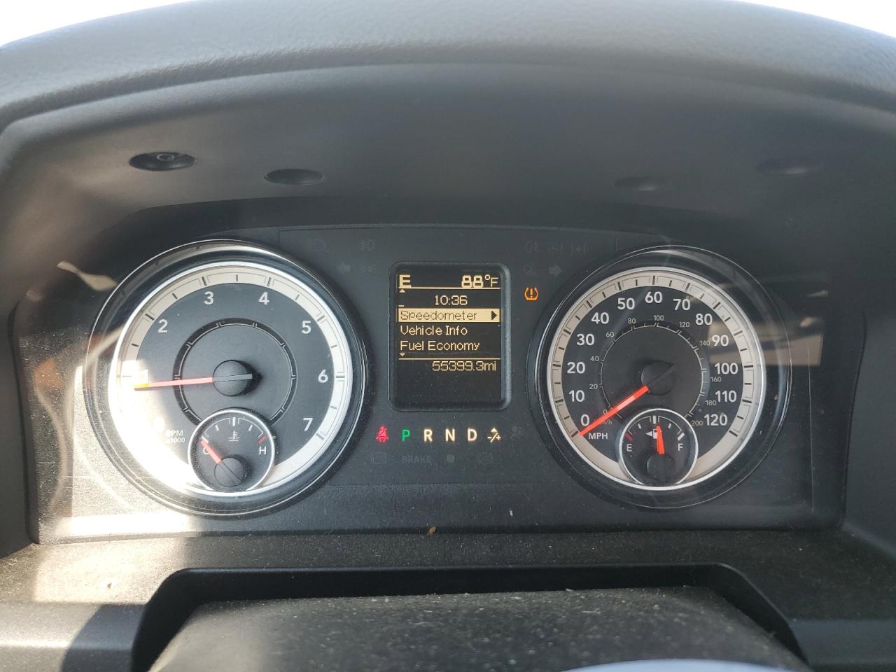 2018 Ram 1500 St VIN: 3C6JR6DT9JG129537 Lot: 81621365