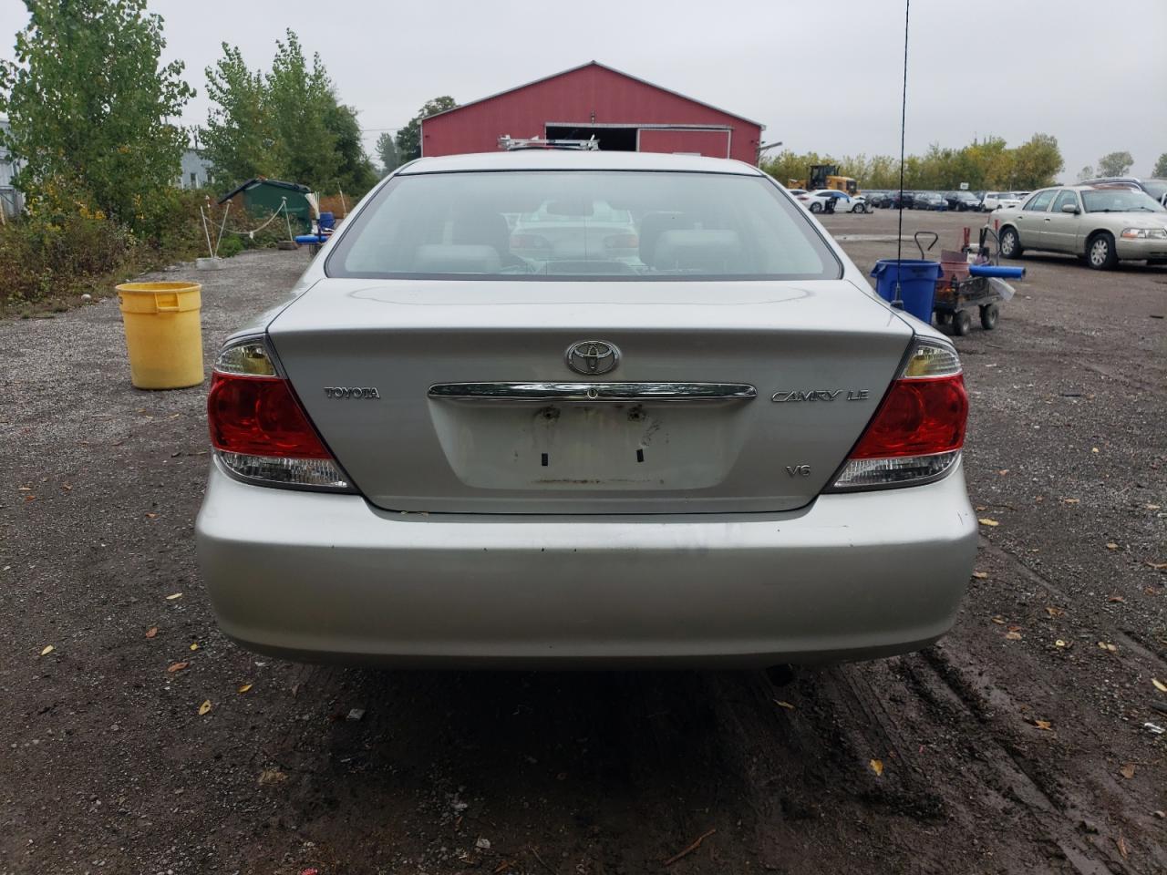 2005 Toyota Camry Le VIN: 4T1BF32K95U084032 Lot: 82052665