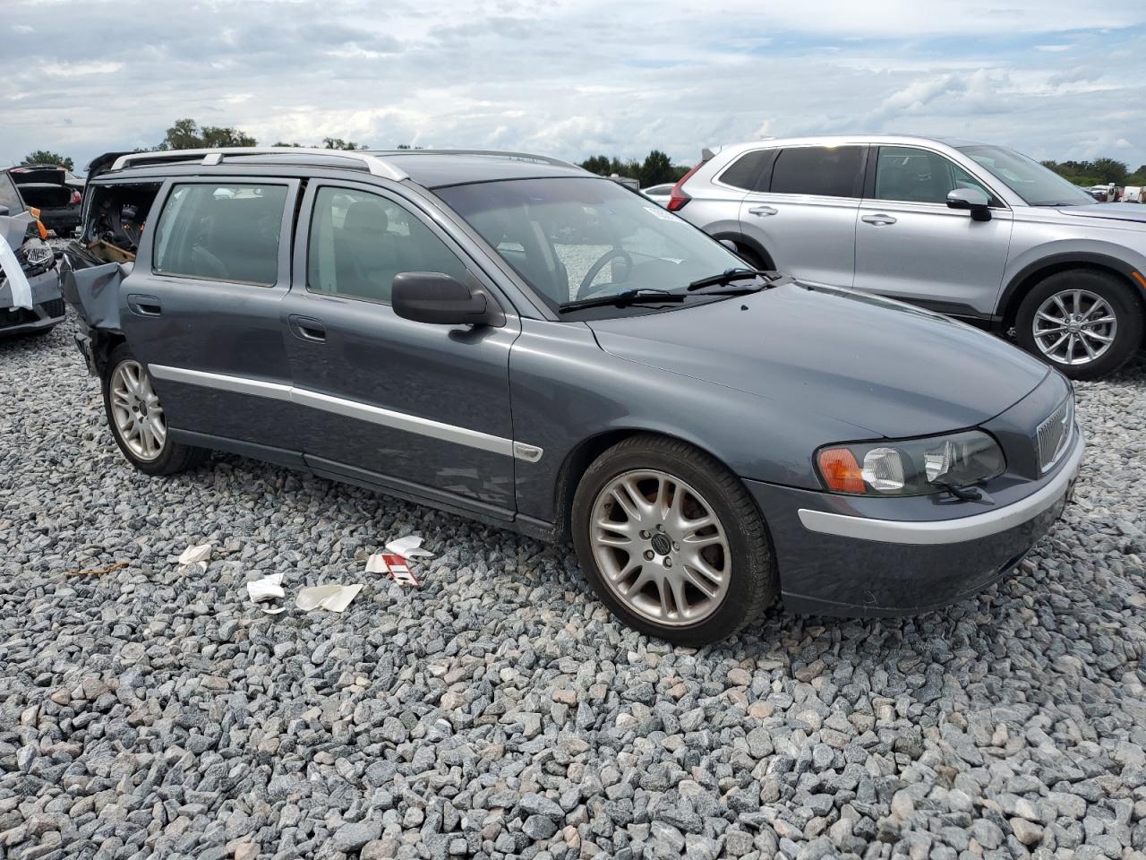 YV1SW59V542369766 VOLVO V70 2004 SILVER Photo 4