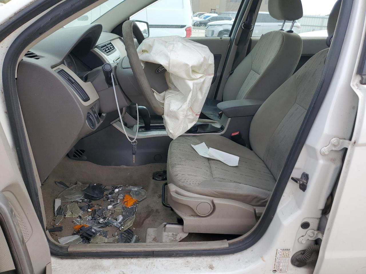 2010 Ford Focus Se VIN: 1FAHP3FN7AW228018 Lot: 84612475