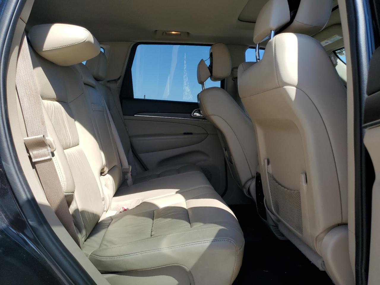 2015 Jeep Grand Cherokee Limited VIN: 1C4RJFBG5FC818817 Lot: 81630325