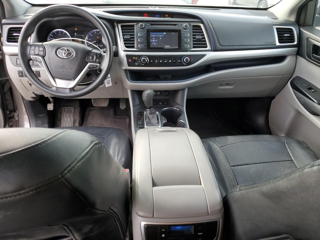 2017 Toyota Highlander Le VIN: 5TDBZRFH7HS432464 Lot: 71683305