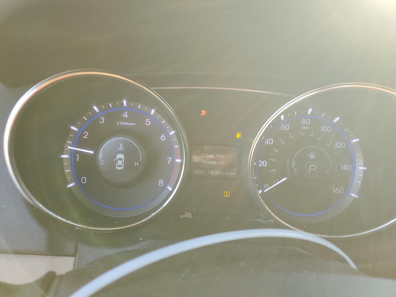 2011 Hyundai Sonata Se VIN: 5NPEC4AC6BH256890 Lot: 81233365