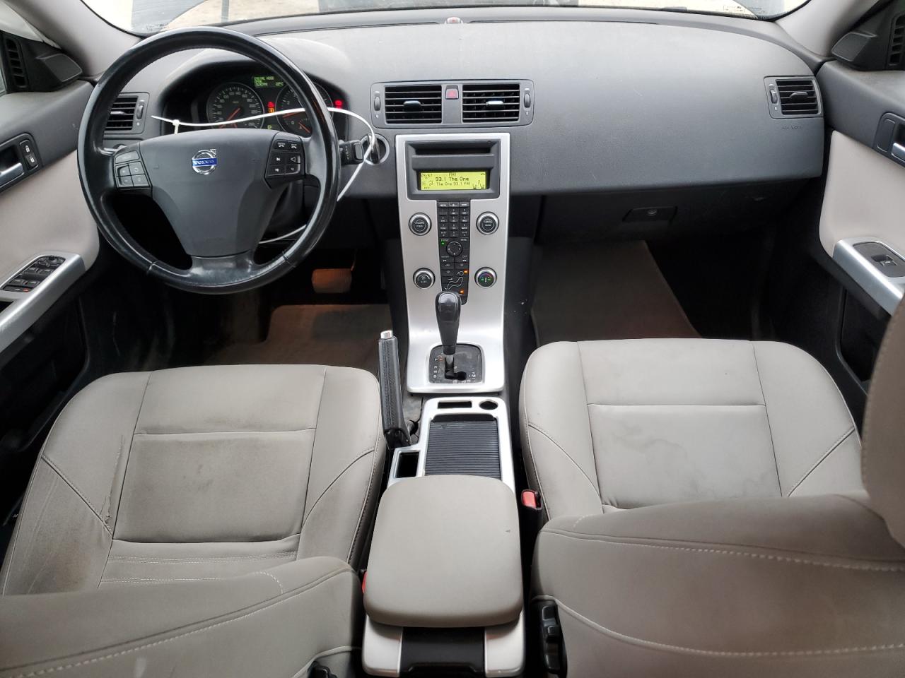 2010 Volvo S40 2.4I VIN: YV1382MS2A2502022 Lot: 81102075