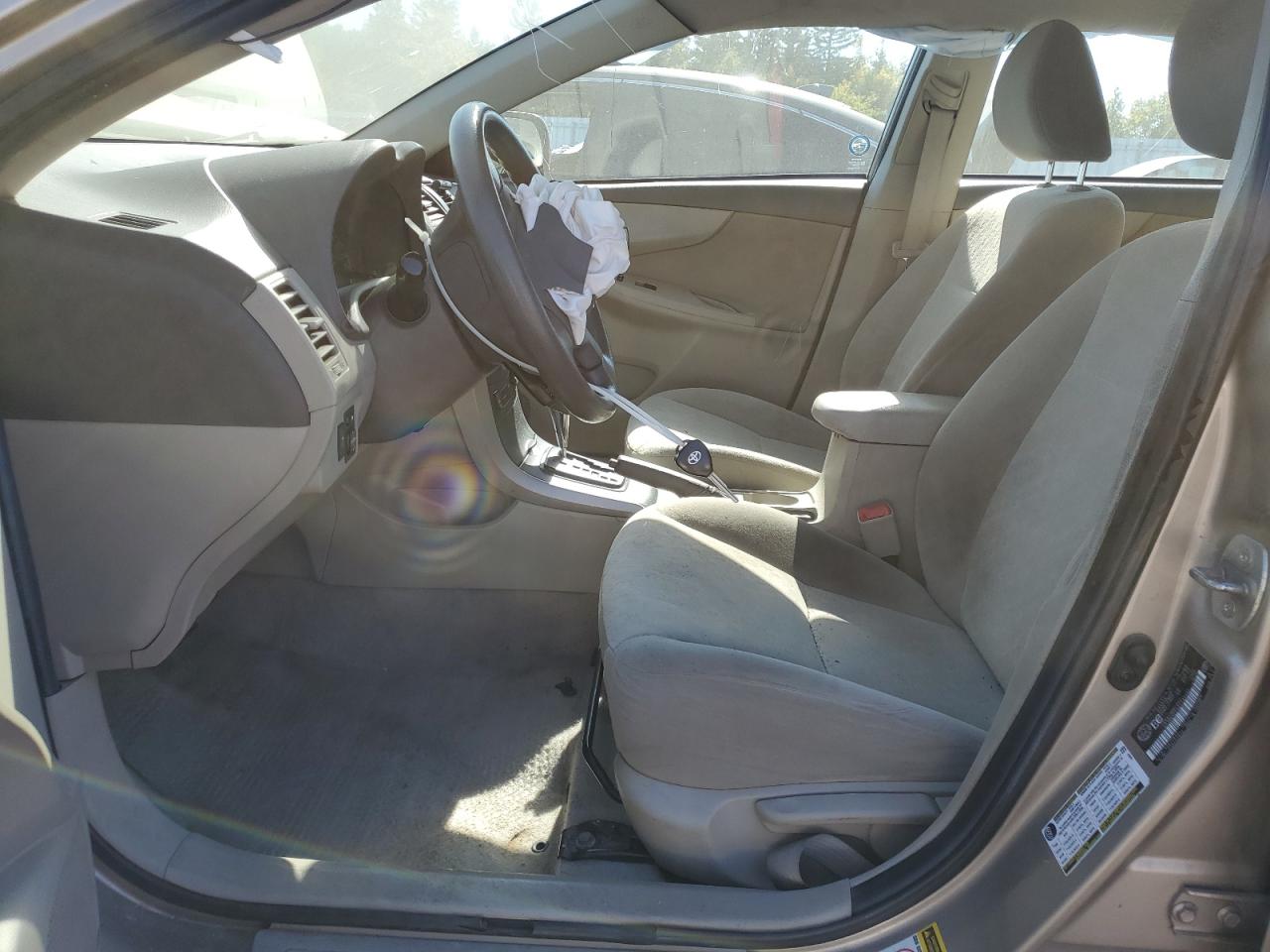 2010 Toyota Corolla Base VIN: 2T1BU4EE0AC199485 Lot: 81125785