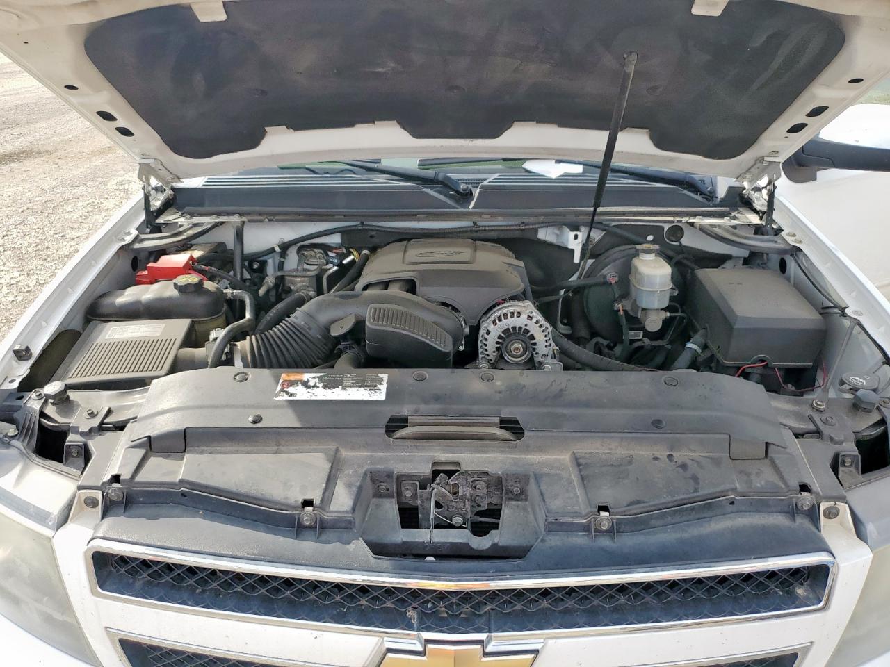 2011 Chevrolet Suburban C1500 Lt VIN: 1GNSCJE07BR284215 Lot: 84797495