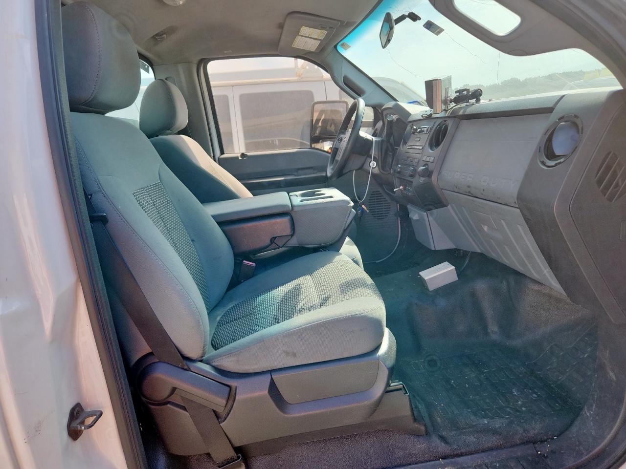 2011 Ford Super Duty F VIN: 1FDUF4GY8BEA63190 Lot: 81238845