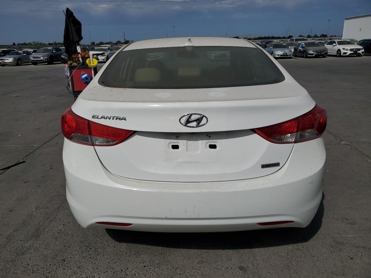 2013 Hyundai Elantra Gls VIN: 5NPDH4AE8DH237405 Lot: 82107775