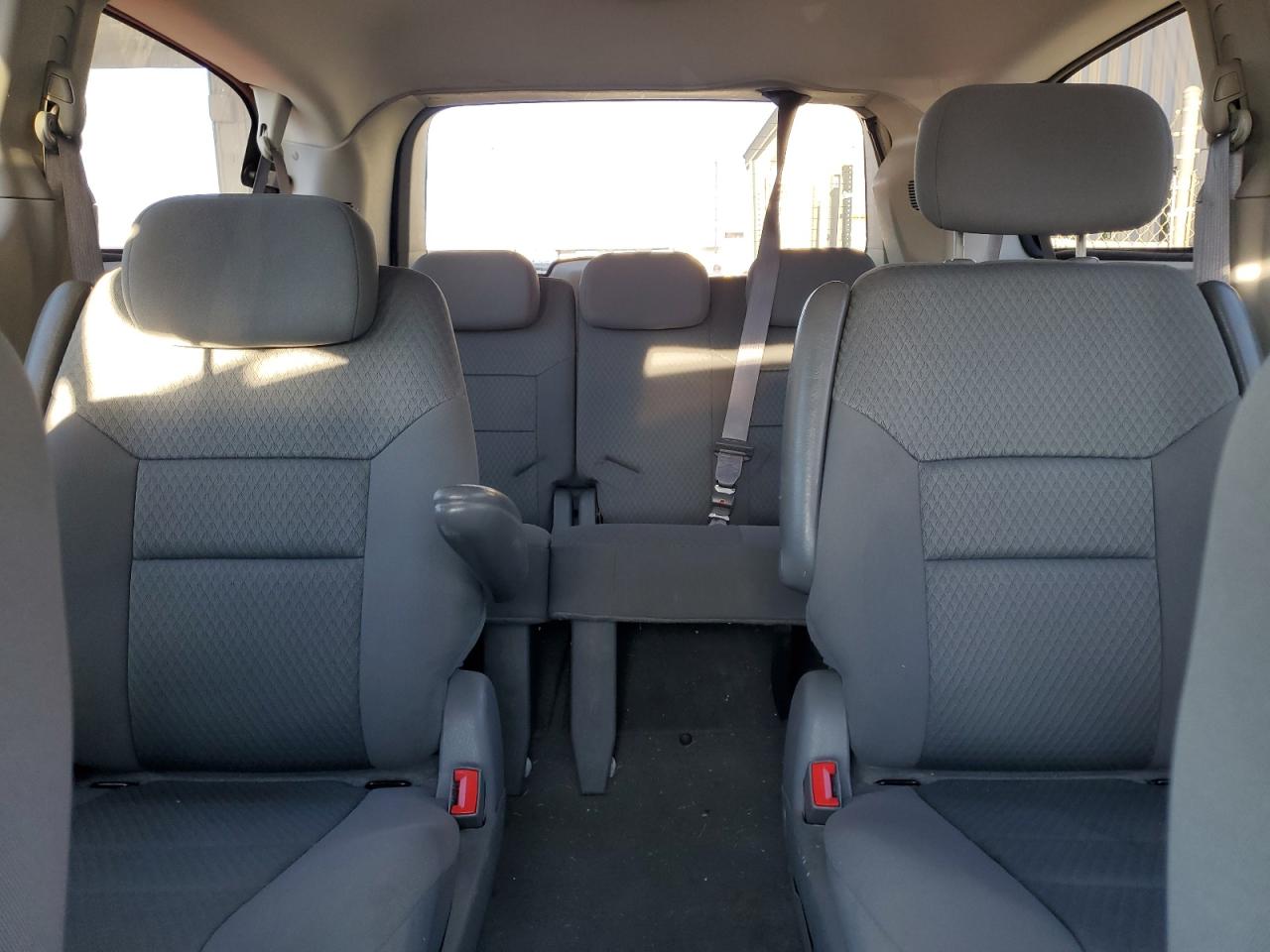 2010 Chrysler Town & Country Touring VIN: 2A4RR5D12AR198403 Lot: 81894355