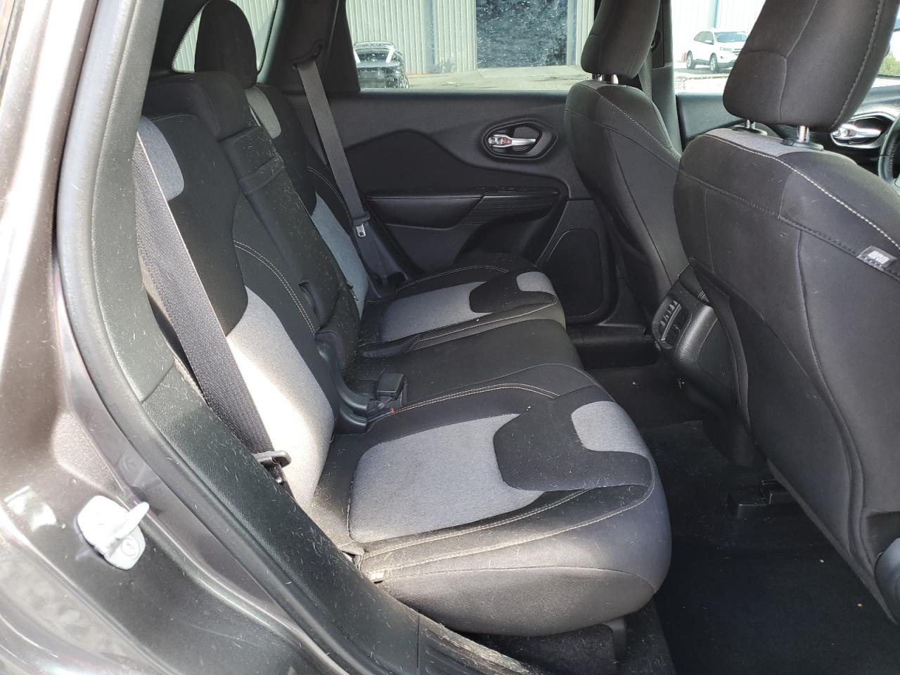 2014 Jeep Cherokee Latitude VIN: 1C4PJMCS0EW257874 Lot: 84413005