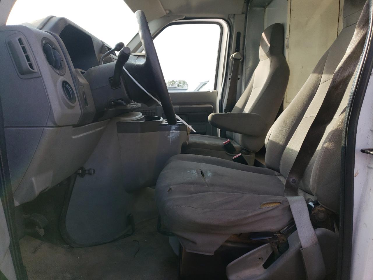 2010 Ford Econoline E450 Super Duty Cutaway Van VIN: 1FDXE4FP3ADA35830 Lot: 80629895