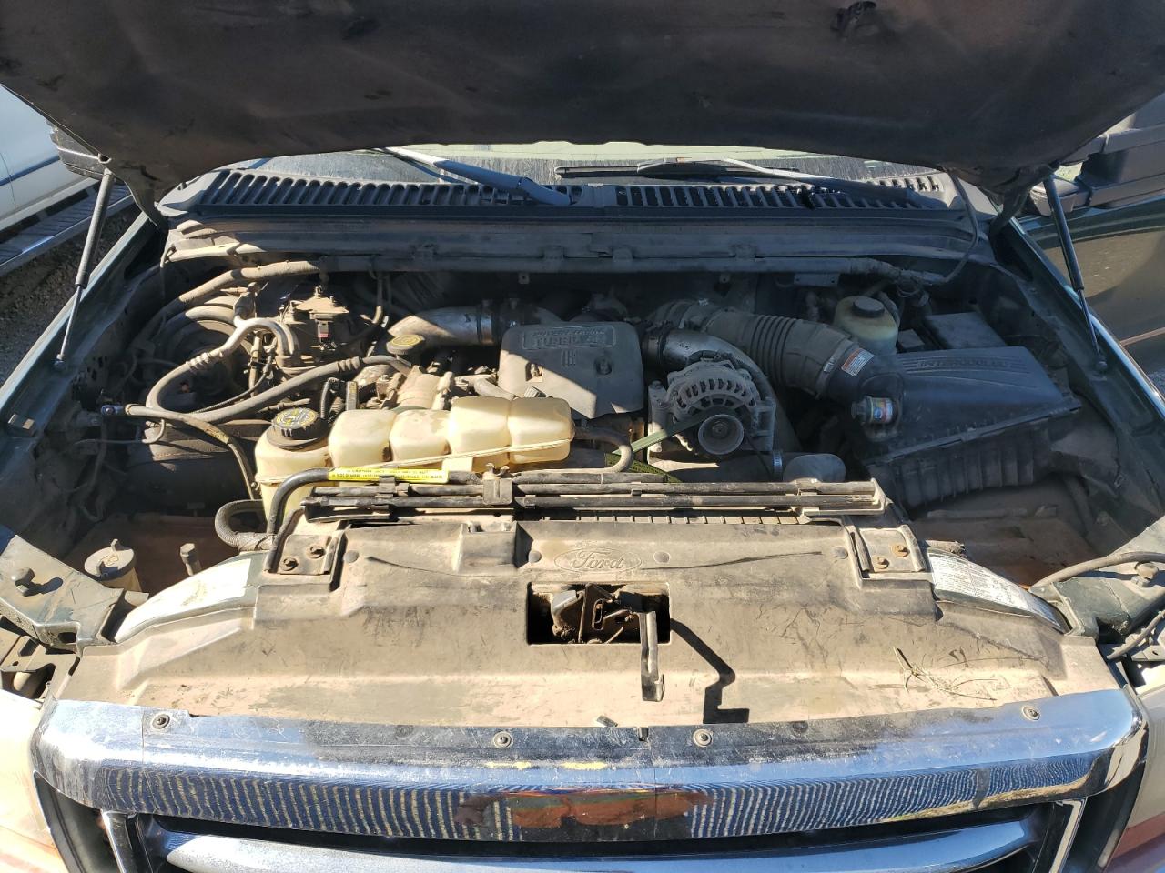 1999 Ford F350 Super Duty VIN: 1FTWX33F3XEA32140 Lot: 70920905