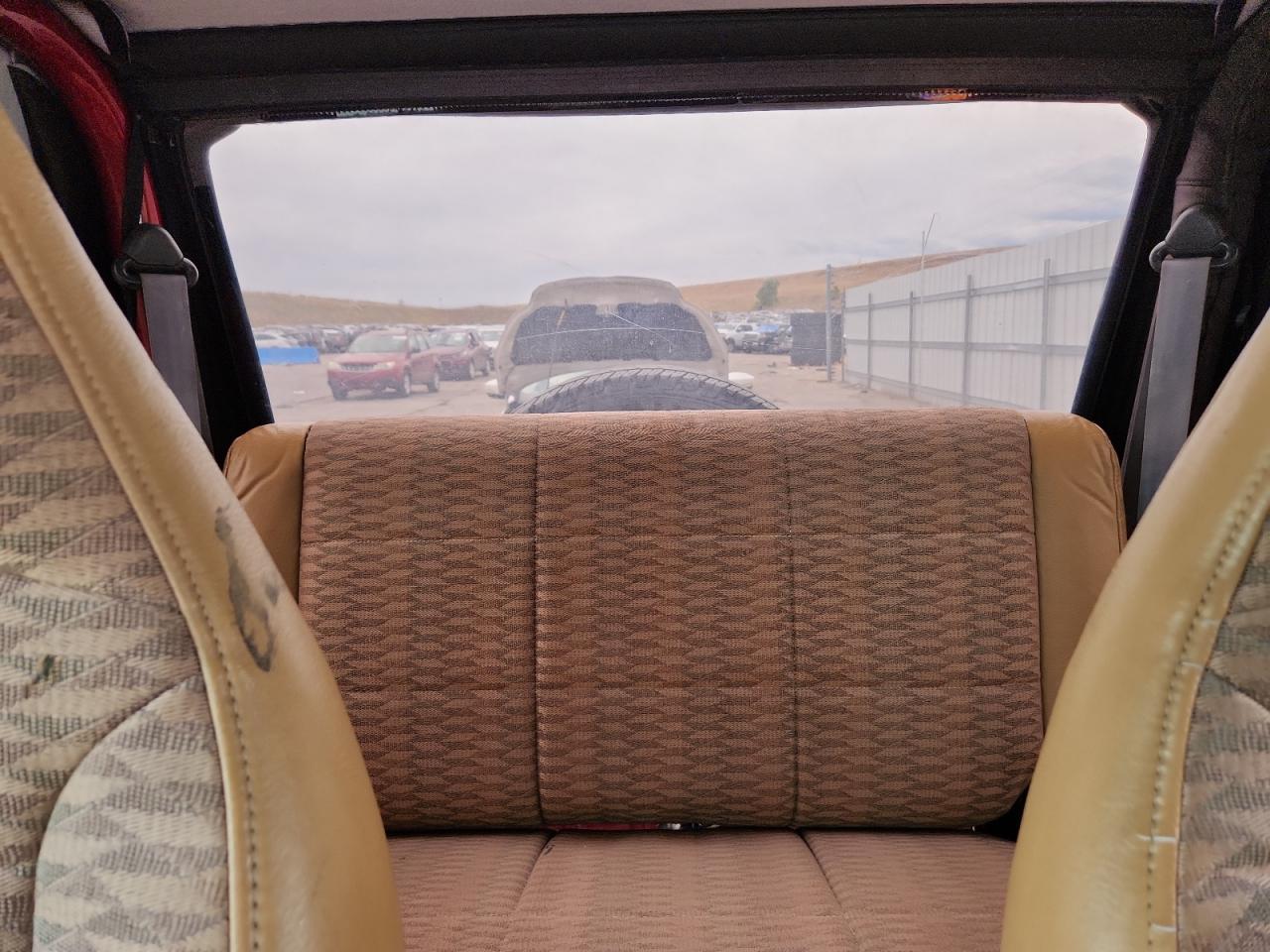 1998 Jeep Wrangler / Tj Se VIN: 1J4FY29P1WP766697 Lot: 81717285