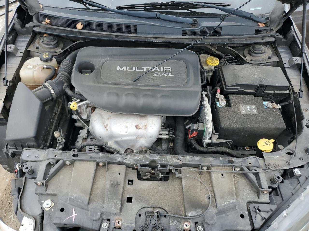 2015 Chrysler 200 Limited VIN: 1C3CCCAB3FN568412 Lot: 82124055