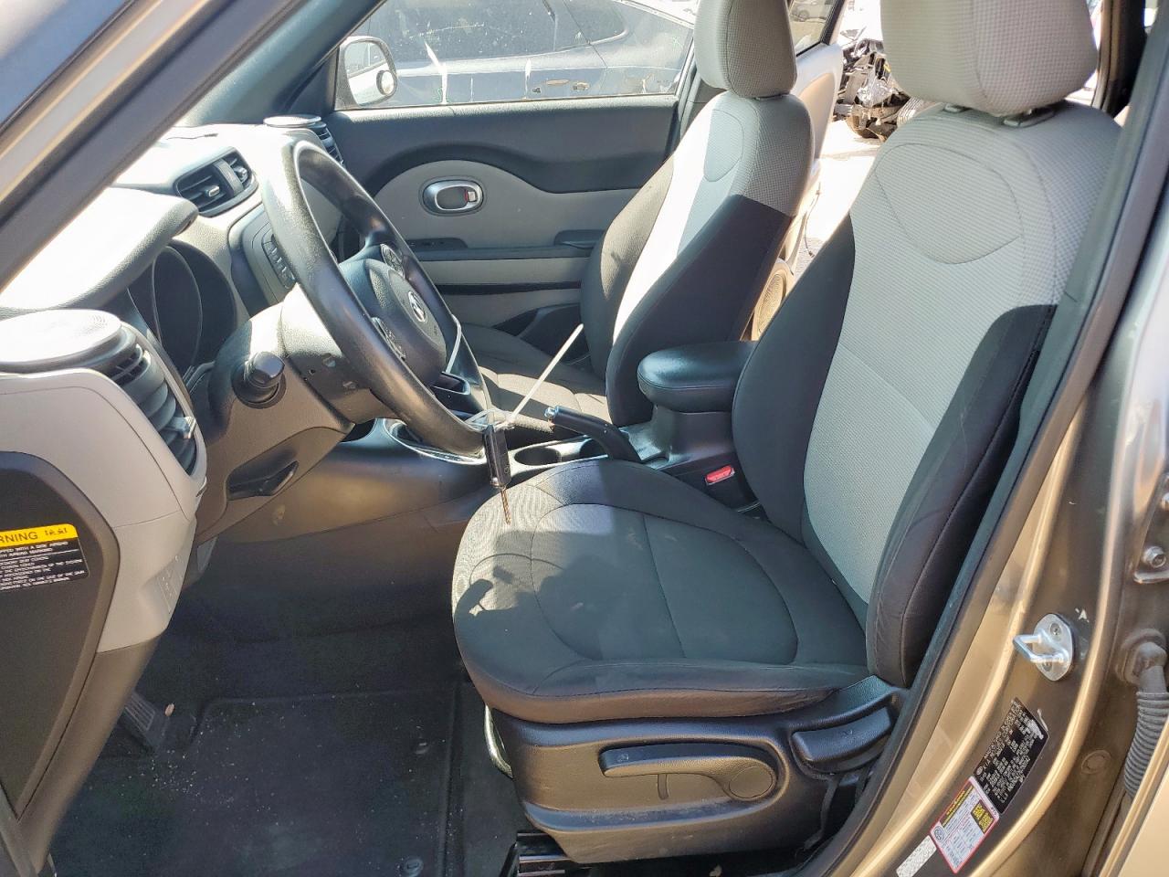 2016 Kia Soul VIN: KNDJN2A27G7301142 Lot: 81623125