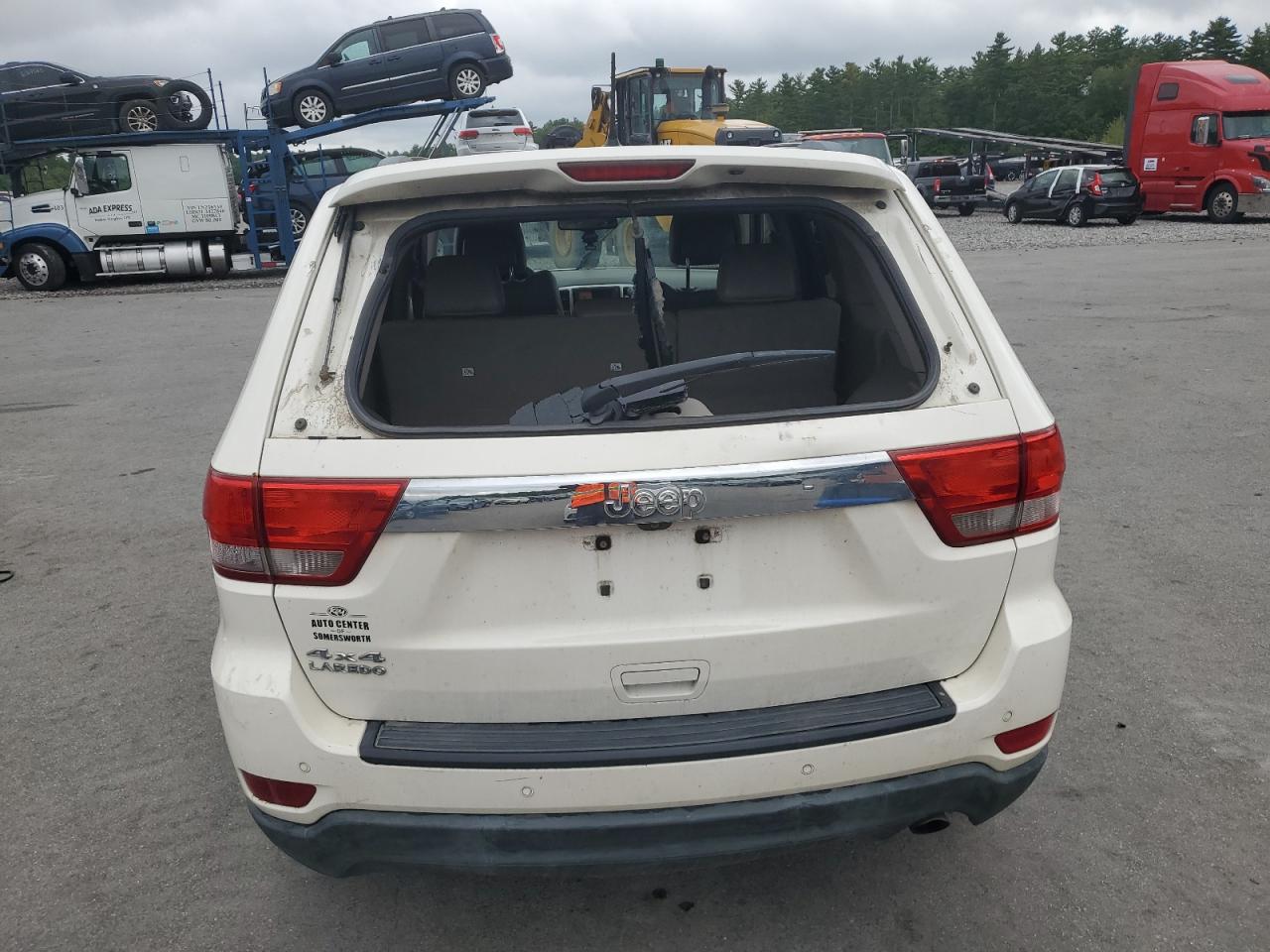 2011 Jeep Grand Cherokee Laredo VIN: 1J4RR4GGXBC632197 Lot: 70954385