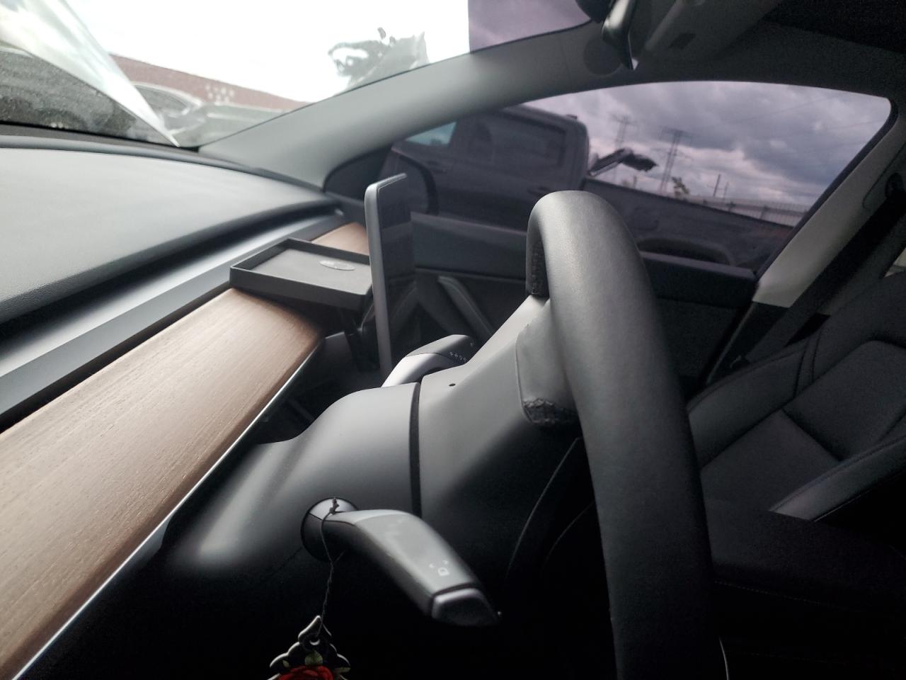 2022 Tesla Model Y VIN: 7SAYGDEF2NF461974 Lot: 71360655