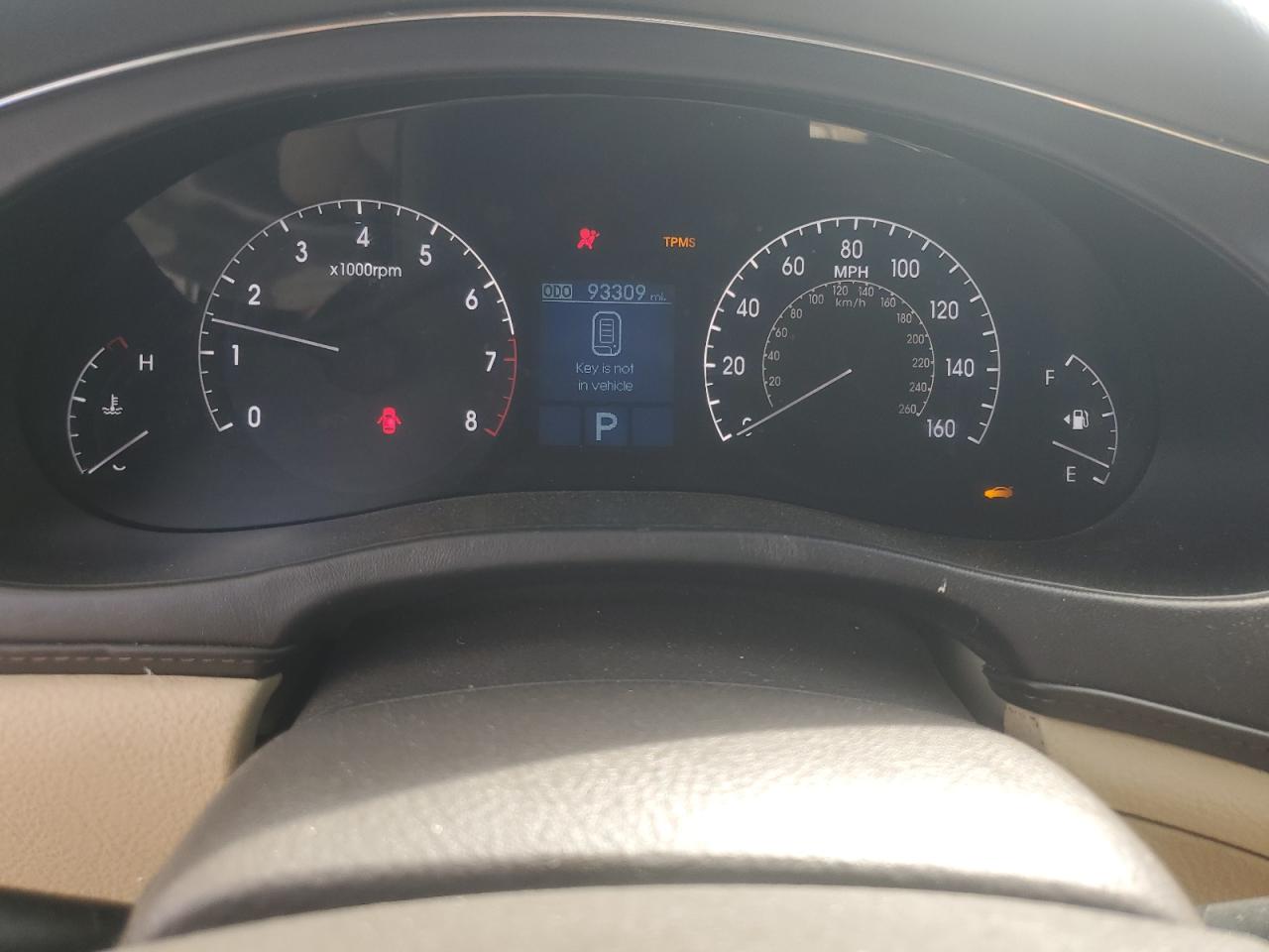 2011 Hyundai Genesis 3.8L VIN: KMHGC4DE9BU115660 Lot: 71825455