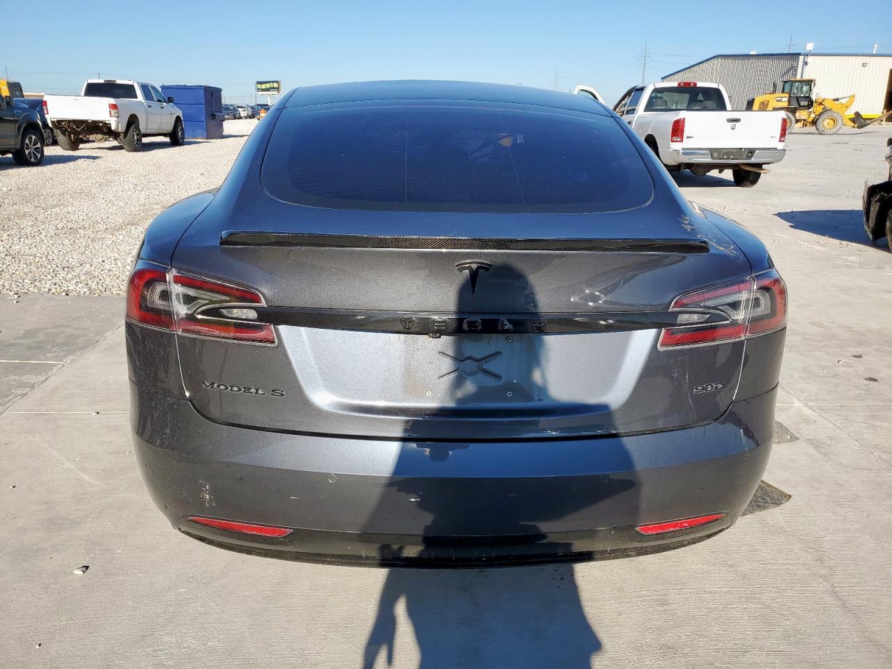 2016 Tesla Model S VIN: 5YJSA1E20GF137473 Lot: 71309885