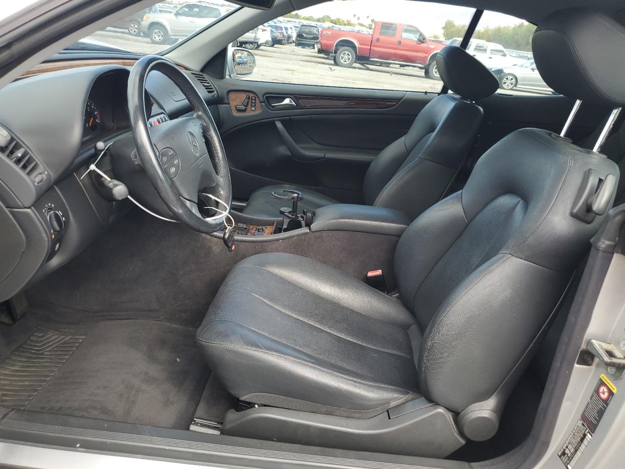 2003 Mercedes-Benz Clk 320 VIN: WDBLK65G23T143243 Lot: 81519055