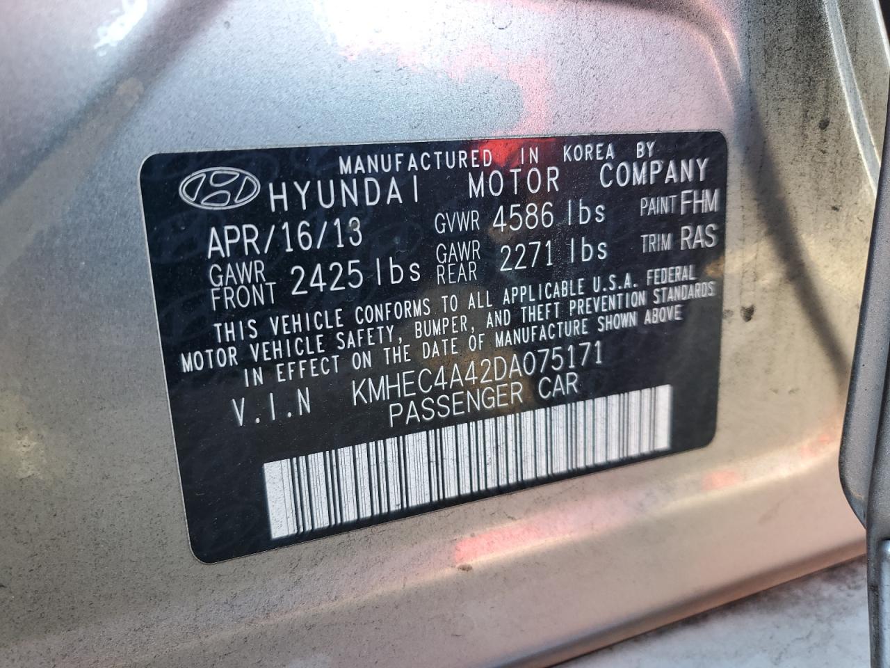 2013 Hyundai Sonata Hybrid VIN: KMHEC4A42DA075171 Lot: 71237205