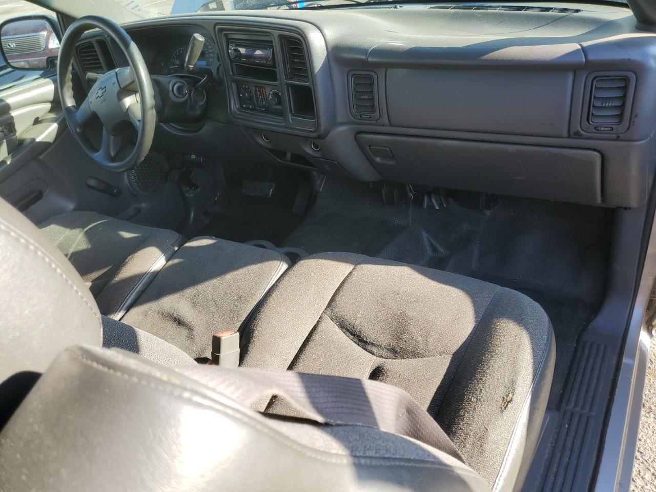 2005 Chevrolet Silverado C1500 VIN: 1GCEC19XX5Z150610 Lot: 81706125