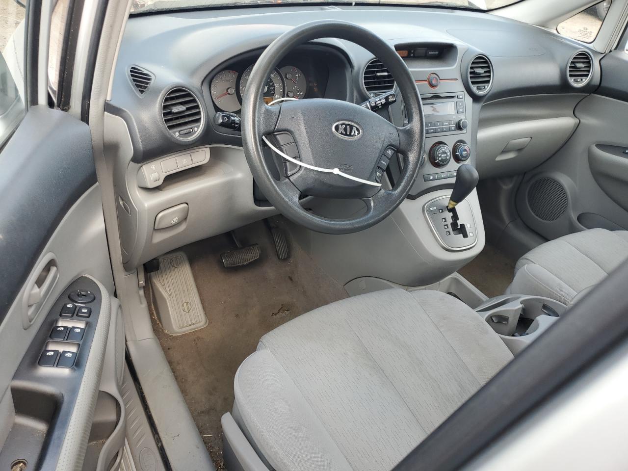 2007 Kia Rondo Lx VIN: KNAFG526877047344 Lot: 81711035
