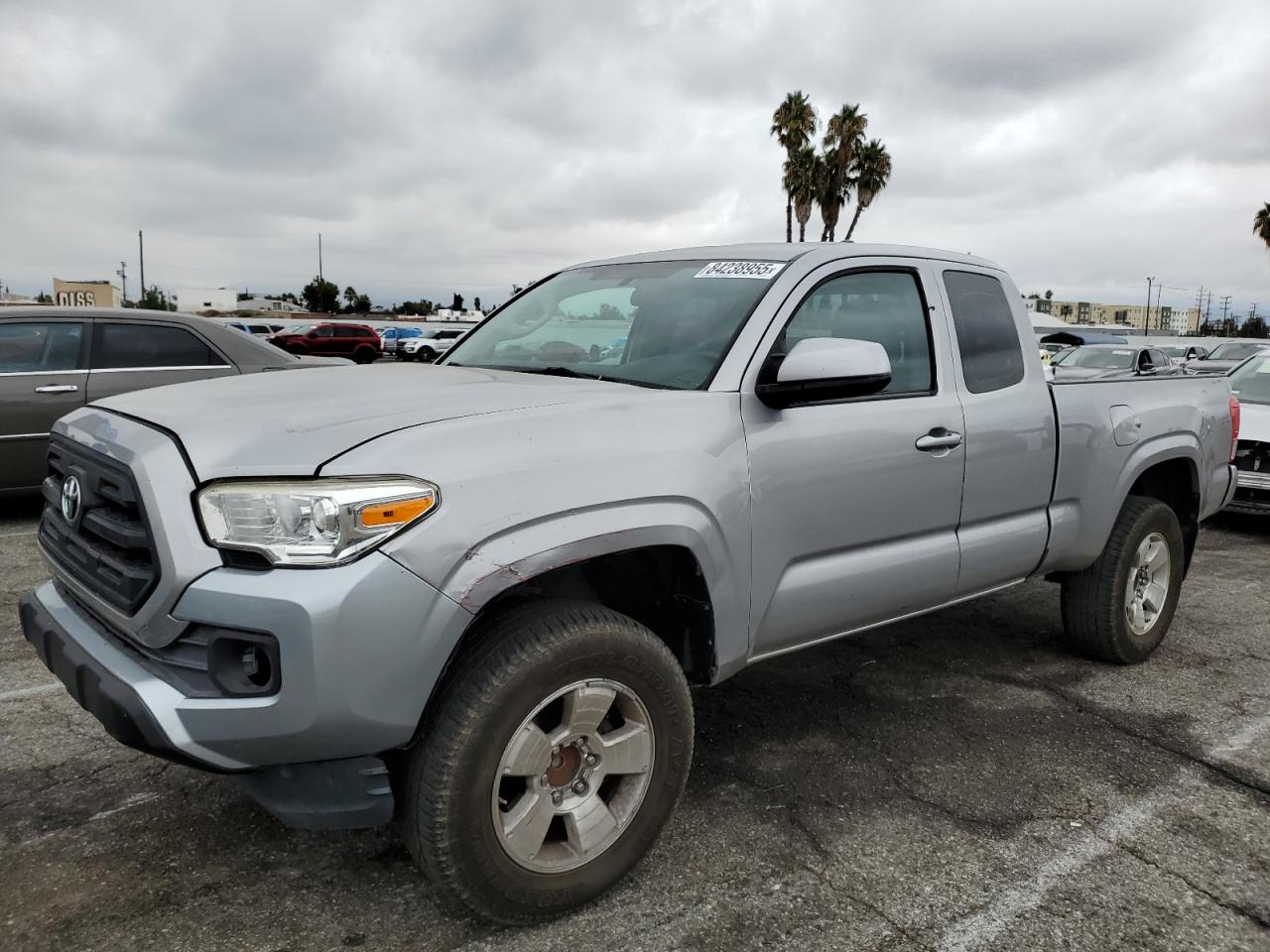 2017 Toyota Tacoma Access Cab silver  Gasoline 5TFRX5GN6HX079808 photo #1