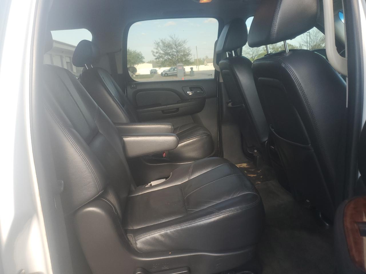 2008 Chevrolet Suburban K1500 Ls VIN: 3GNFK16398G183165 Lot: 84888885