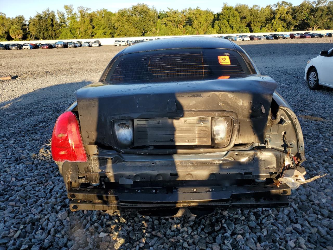 2010 Lincoln Town Car Executive L VIN: 2LNBL8EV3AX628099 Lot: 84019175