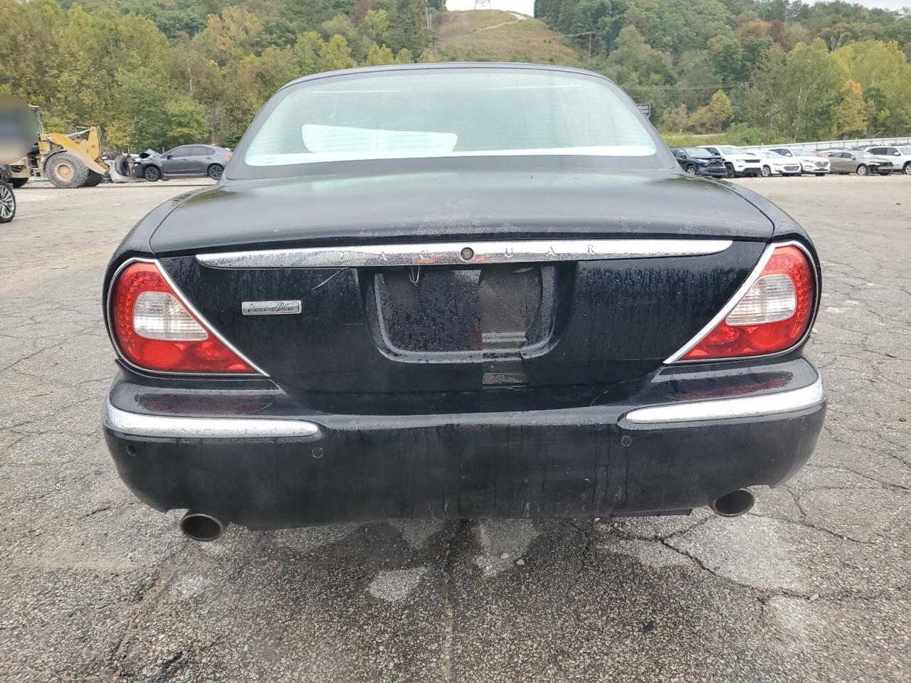 2007 Jaguar Vandenplas VIN: SAJWA82B17SH18132 Lot: 81012305