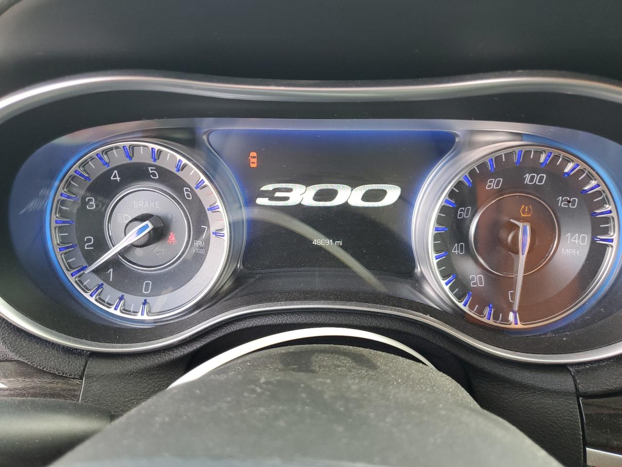 2016 Chrysler 300 Limited VIN: 2C3CCAAG0GH135379 Lot: 81607545