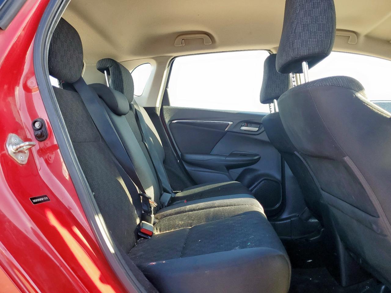 2015 Honda Fit Lx VIN: 3HGGK5H58FM713578 Lot: 83799355