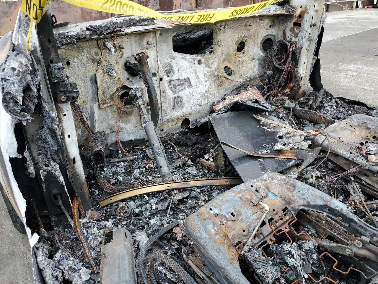 2022 Tesla Model Y VIN: 7SAYGDEF9NF407460 Lot: 84651275