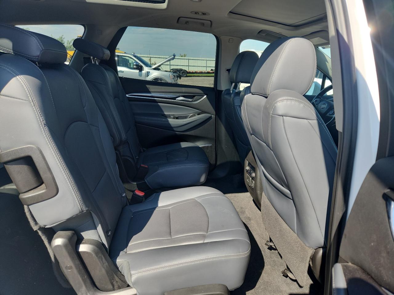 2018 Buick Enclave Premium VIN: 5GAEVBKW4JJ280961 Lot: 81608185