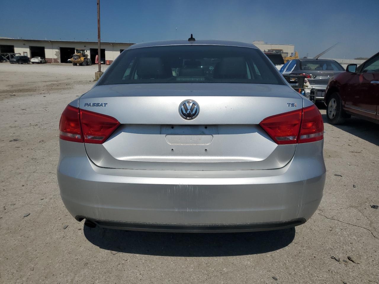 2015 Volkswagen Passat S VIN: 1VWAT7A31FC035132 Lot: 80710095
